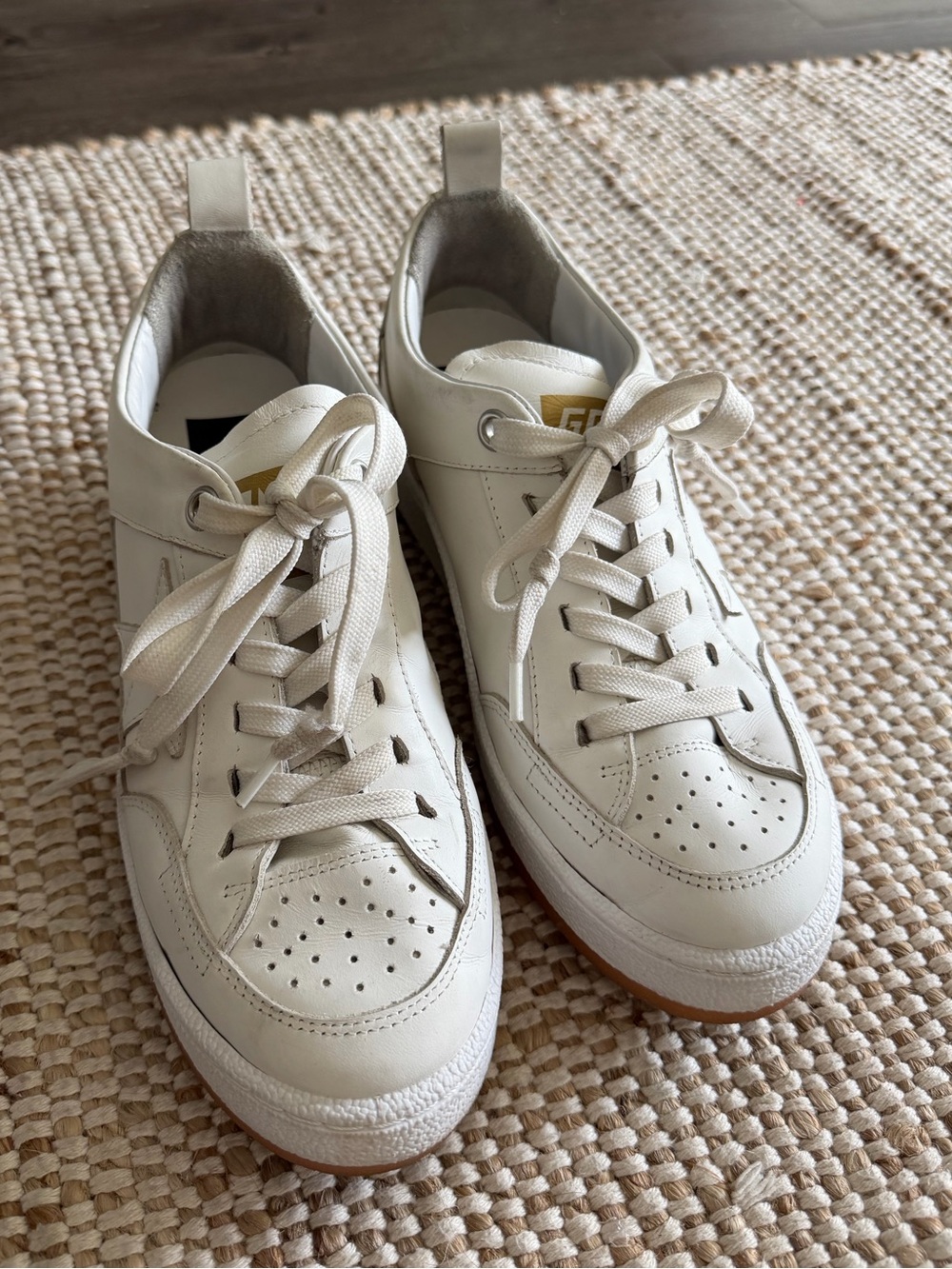 Golden Goose 'YEAH' Low-Top Sneakers - Picture 2 of 5